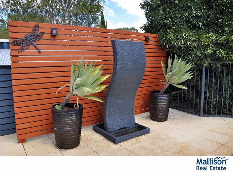 52 Pitt Street, St James WA 6102