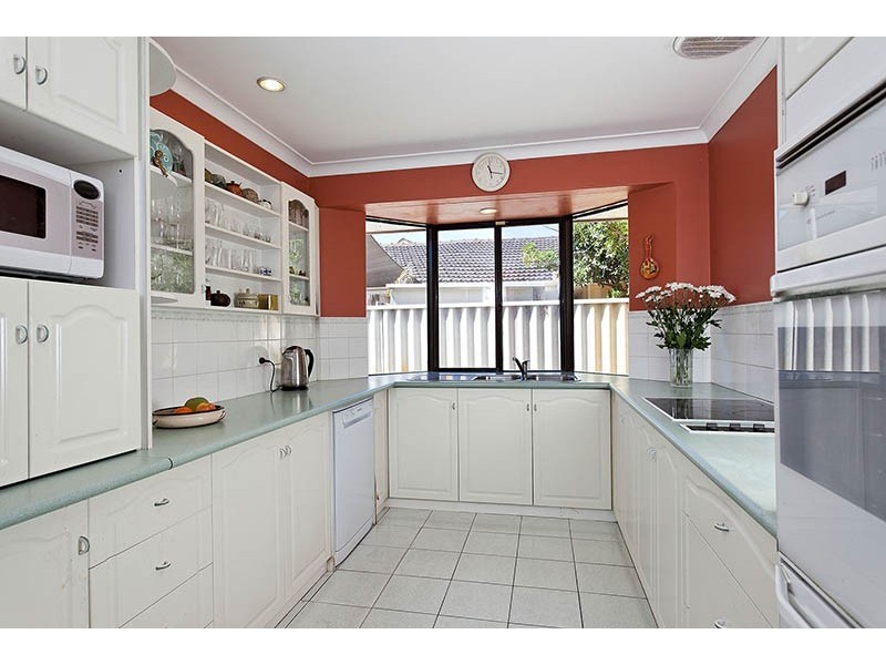 3 HOWLETT PLACE, Leeming WA 6149