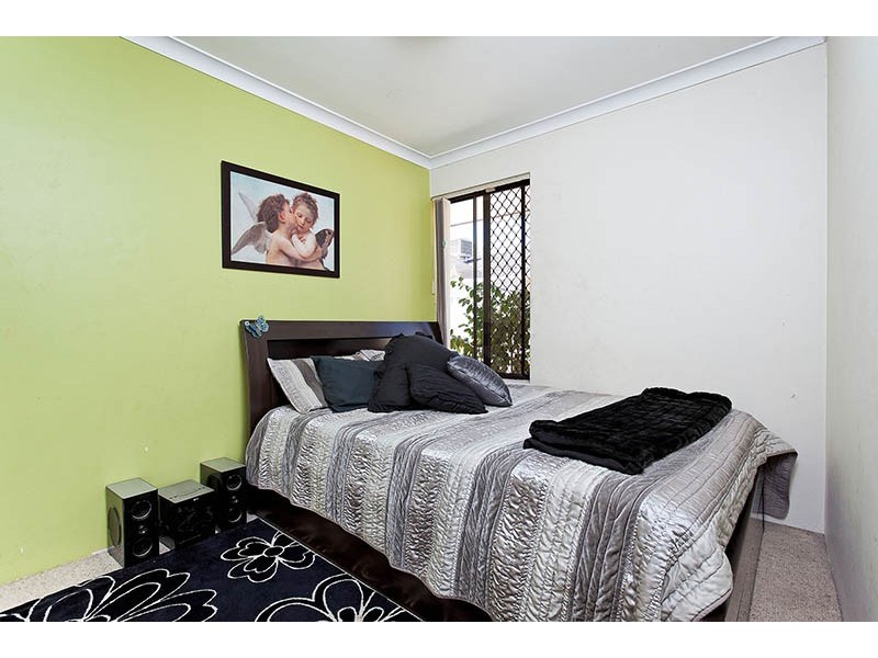 3 HOWLETT PLACE, Leeming WA 6149