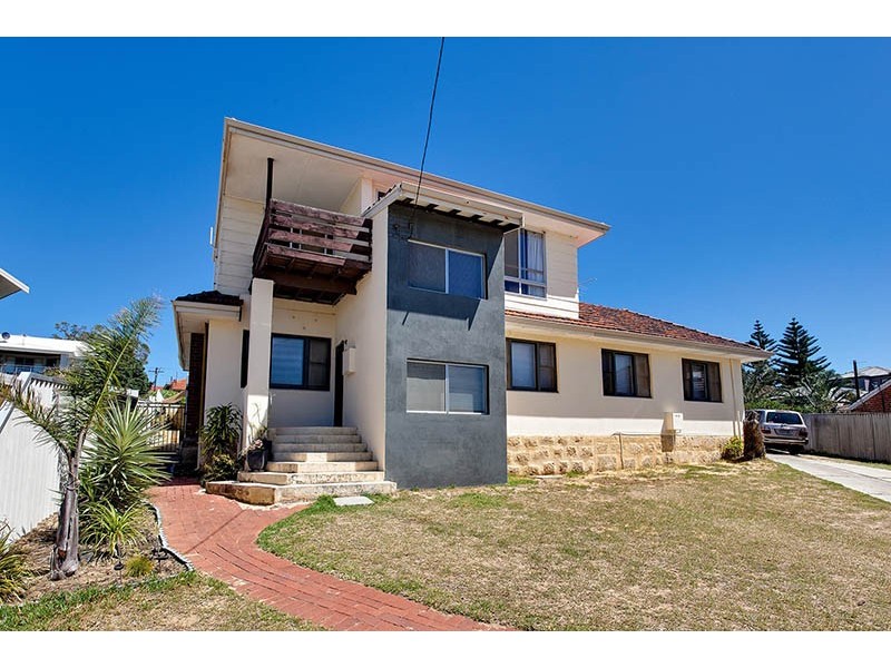 2 Henley Place, Attadale WA 6156