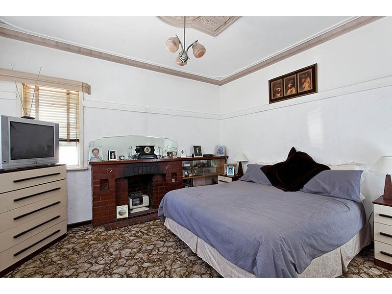 2 Henley Place, Attadale WA 6156