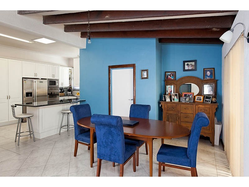 2 Henley Place, Attadale WA 6156