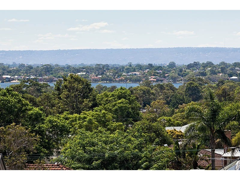 2 Henley Place, Attadale WA 6156