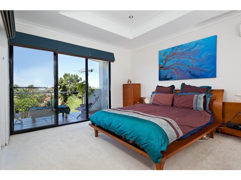 56a Coleman Crescent, Melville WA 6156