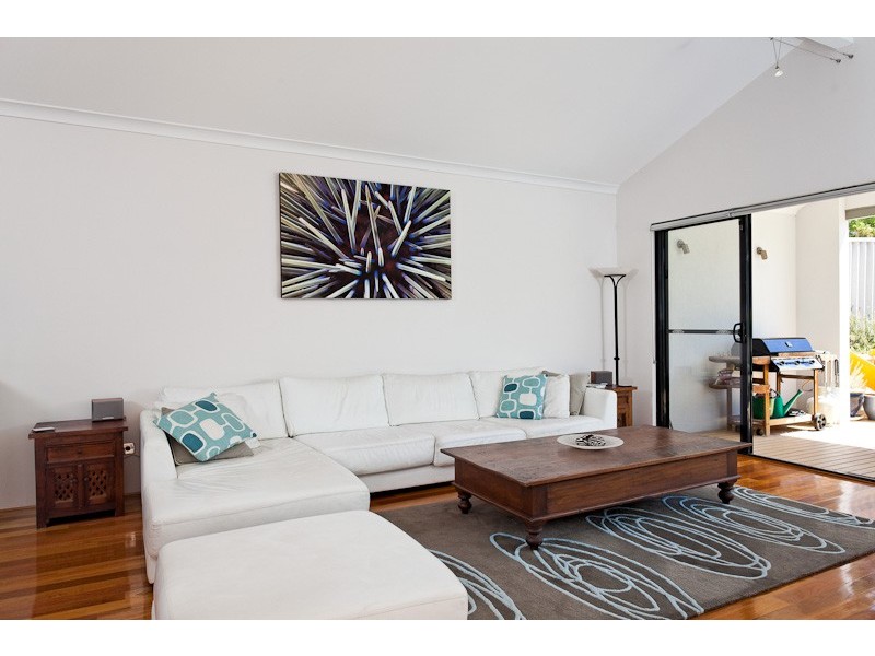 56a Coleman Crescent, Melville WA 6156