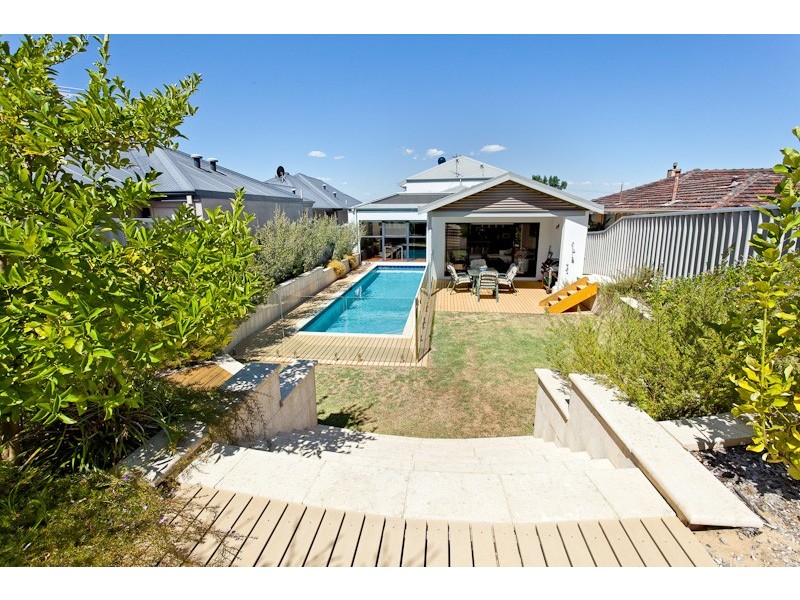 56a Coleman Crescent, Melville WA 6156