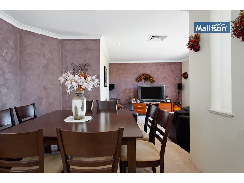 28 HIckory Drive, Thornlie WA 6108