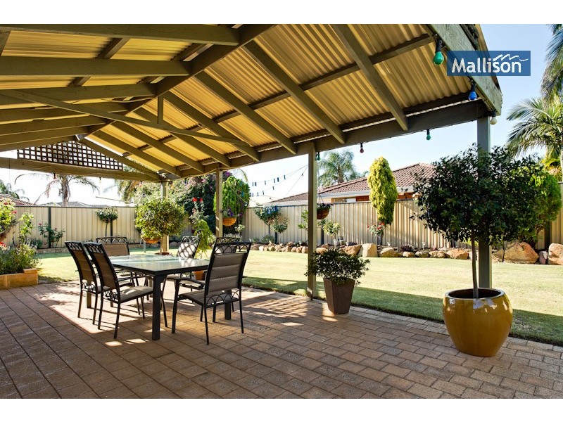 28 HIckory Drive, Thornlie WA 6108