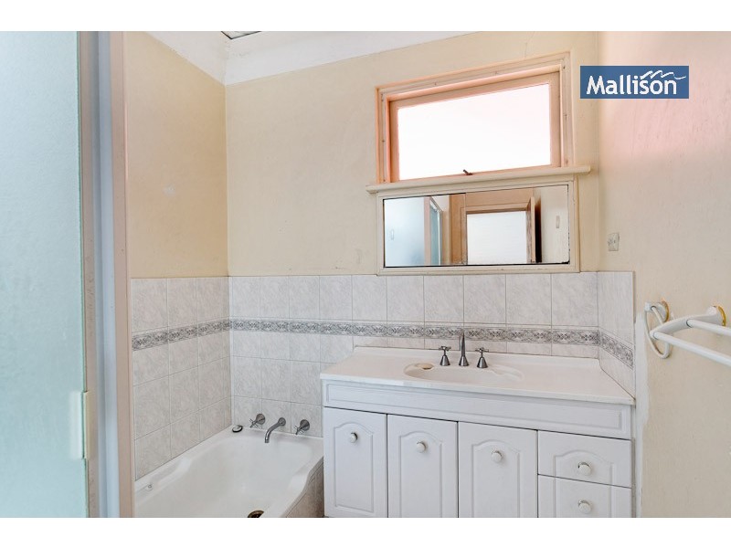 36 Jillian Street, Riverton WA 6148