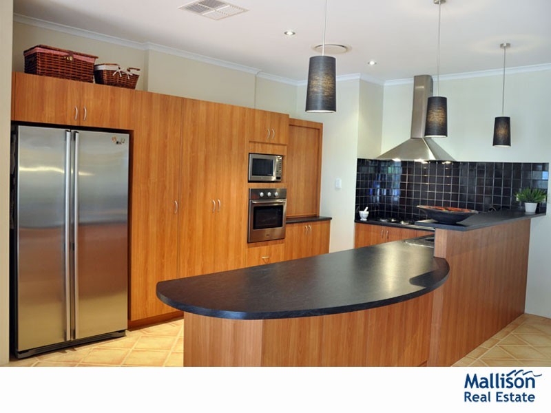 13 Treecrest Cove, Willetton WA 6155