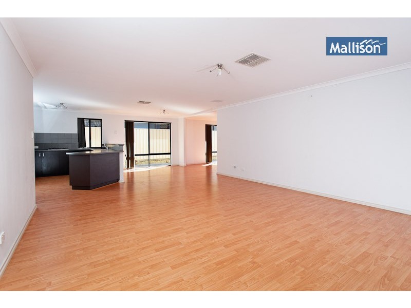 148 Amherst Road, Canning Vale WA 6155