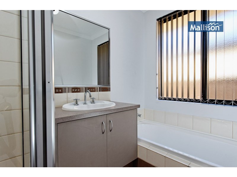 148 Amherst Road, Canning Vale WA 6155