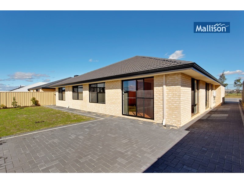 148 Amherst Road, Canning Vale WA 6155