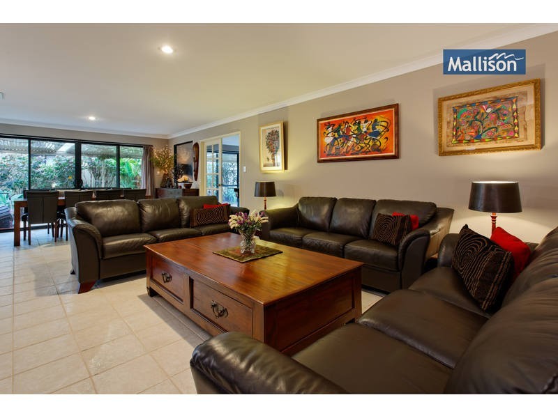 10 Davenport Promenade, Canning Vale WA 6155