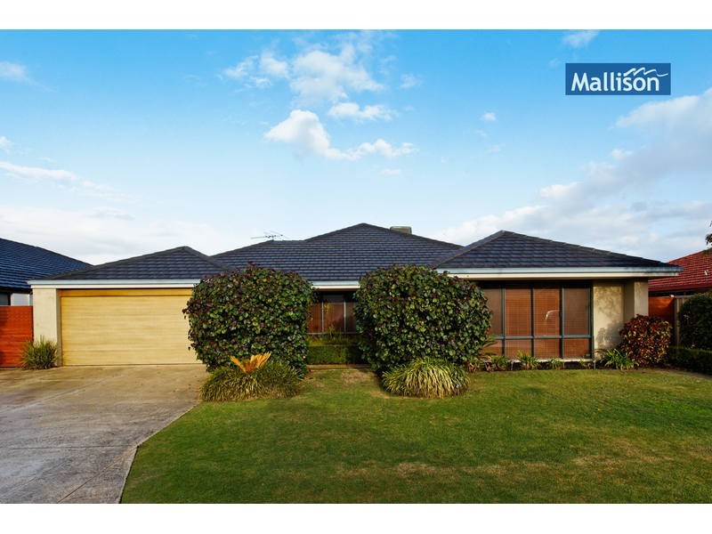 10 Davenport Promenade, Canning Vale WA 6155