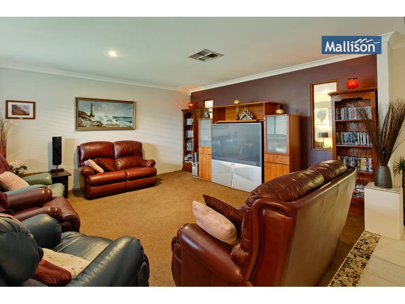 10 Davenport Promenade, Canning Vale WA 6155