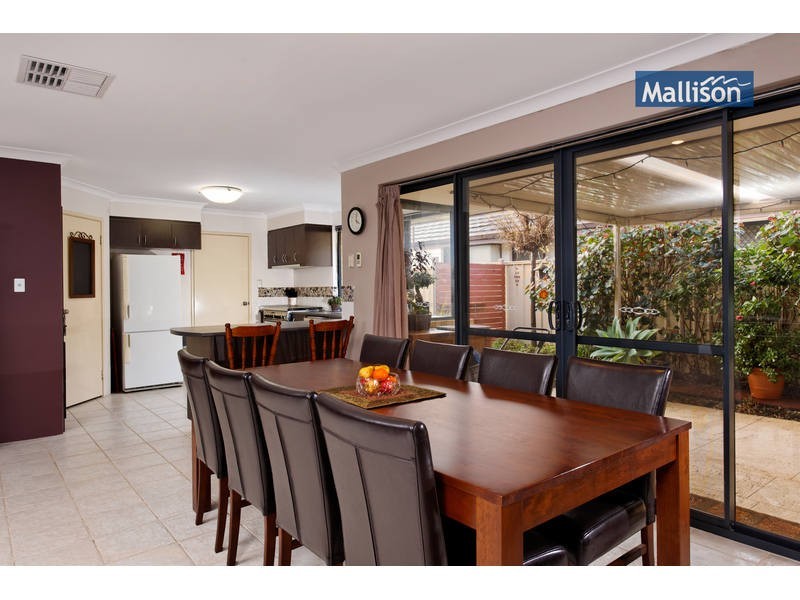 10 Davenport Promenade, Canning Vale WA 6155