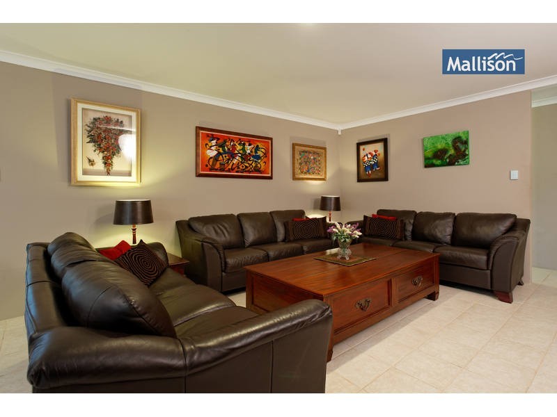 10 Davenport Promenade, Canning Vale WA 6155