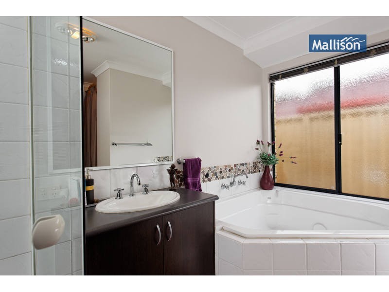 10 Davenport Promenade, Canning Vale WA 6155