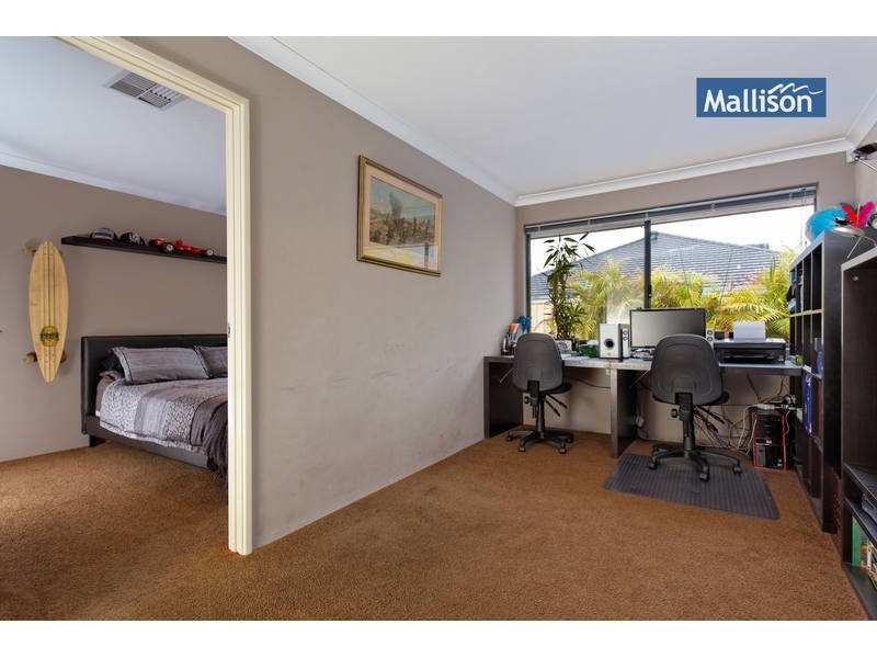 10 Davenport Promenade, Canning Vale WA 6155