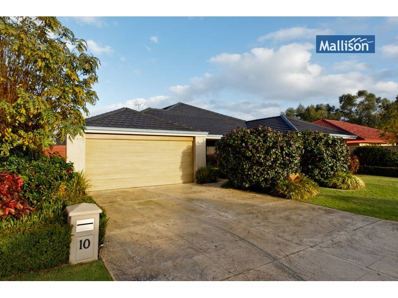 10 Davenport Promenade, Canning Vale WA 6155