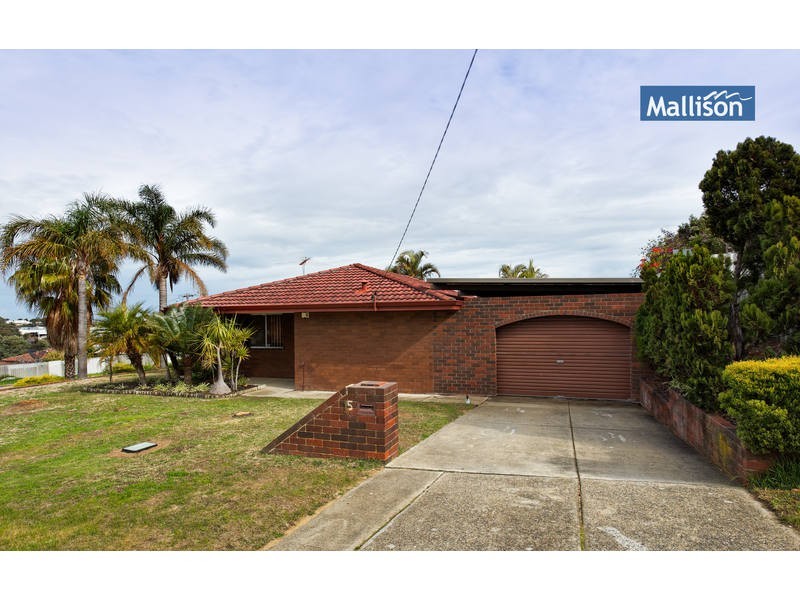 15 Fenton Way, Hamilton Hill WA 6163