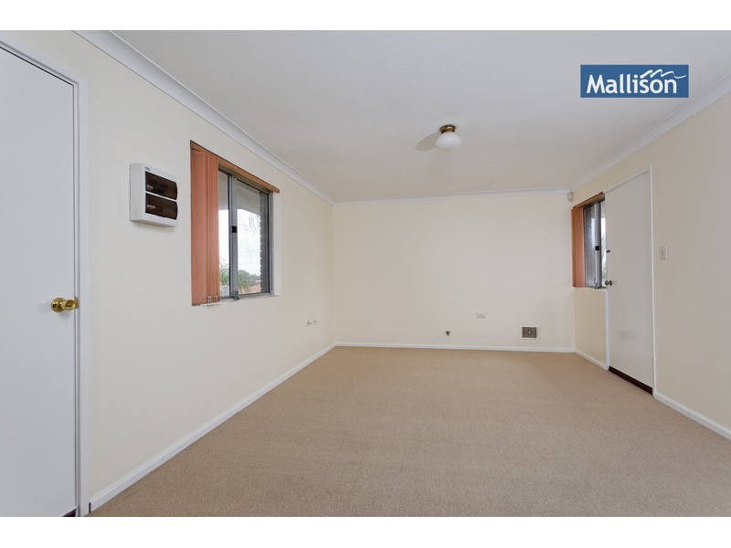 15 Fenton Way, Hamilton Hill WA 6163