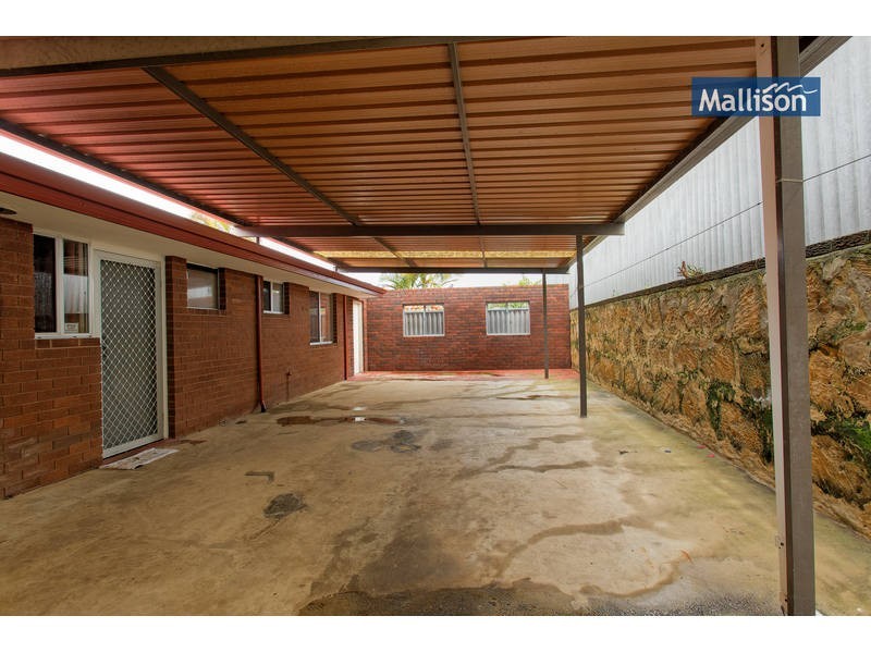 15 Fenton Way, Hamilton Hill WA 6163