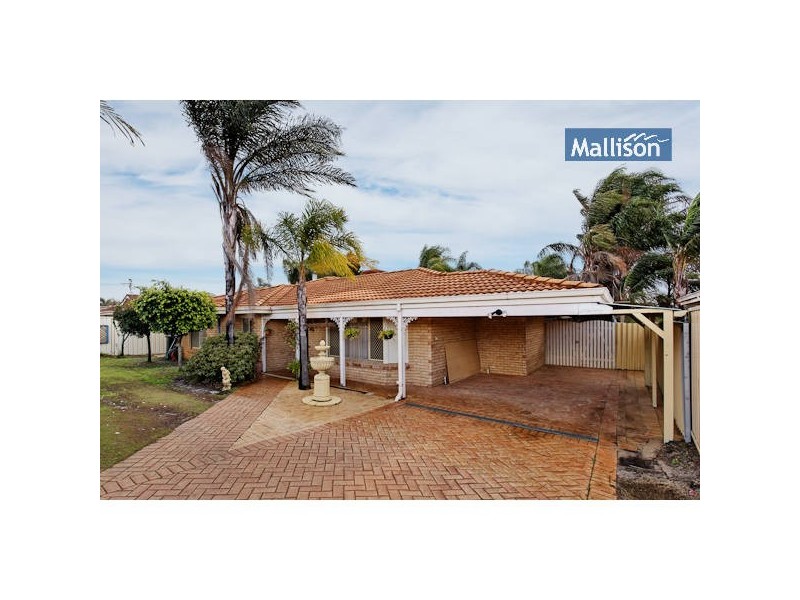 43 Forestlakes Drive, Thornlie WA 6108