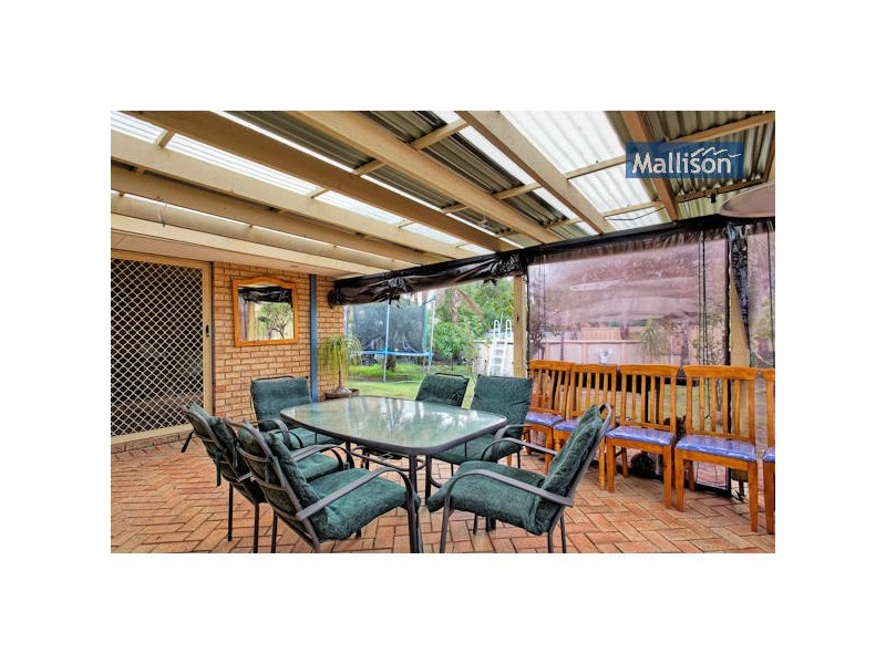 43 Forestlakes Drive, Thornlie WA 6108