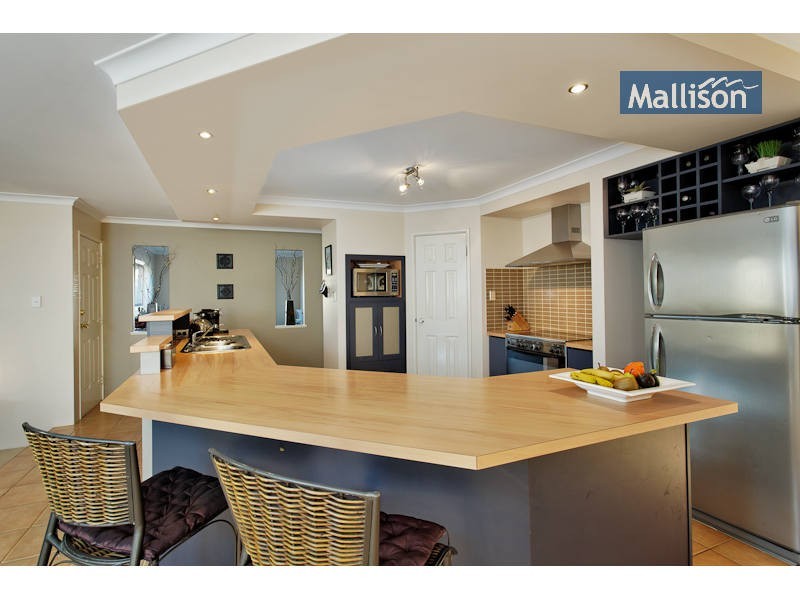 11 Thompson Terrace, Bertram WA 6167