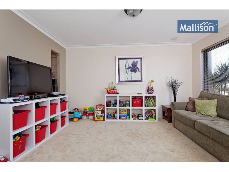 11 Thompson Terrace, Bertram WA 6167