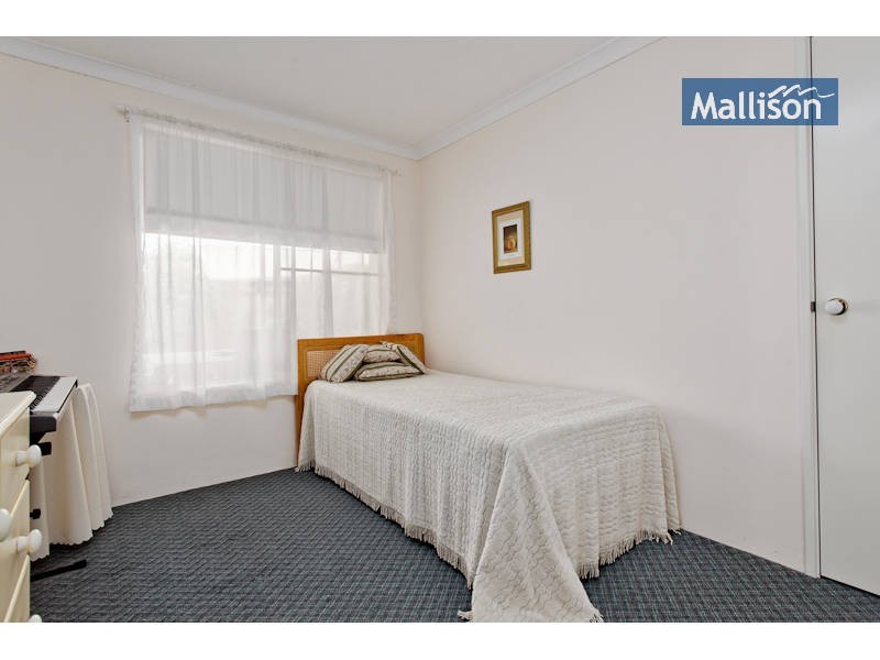 5 Davidia Lakes Drive, Canning Vale WA 6155