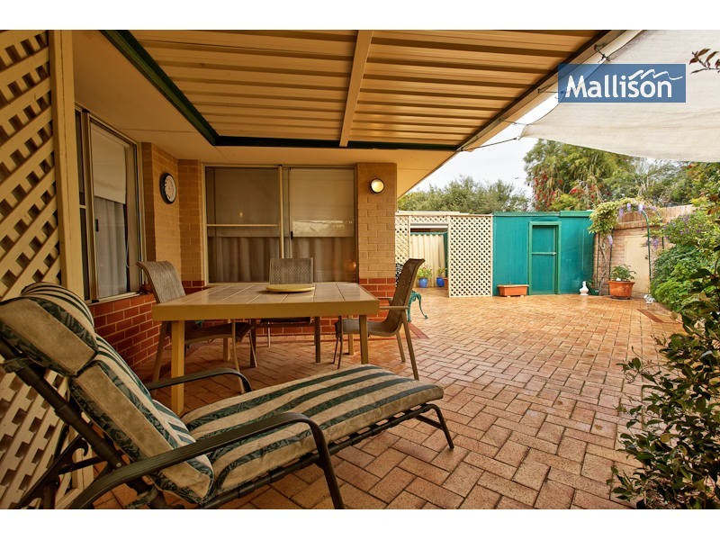 5 Davidia Lakes Drive, Canning Vale WA 6155