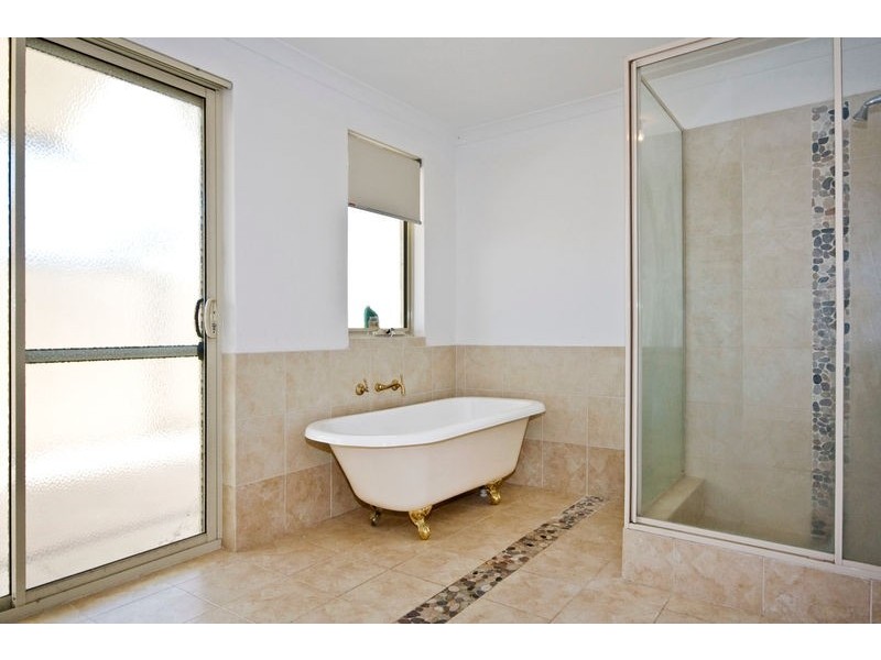 10  Astroloma Drive, Success WA 6164