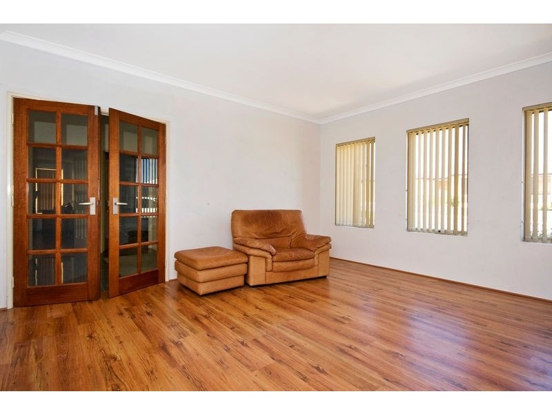 10  Astroloma Drive, Success WA 6164