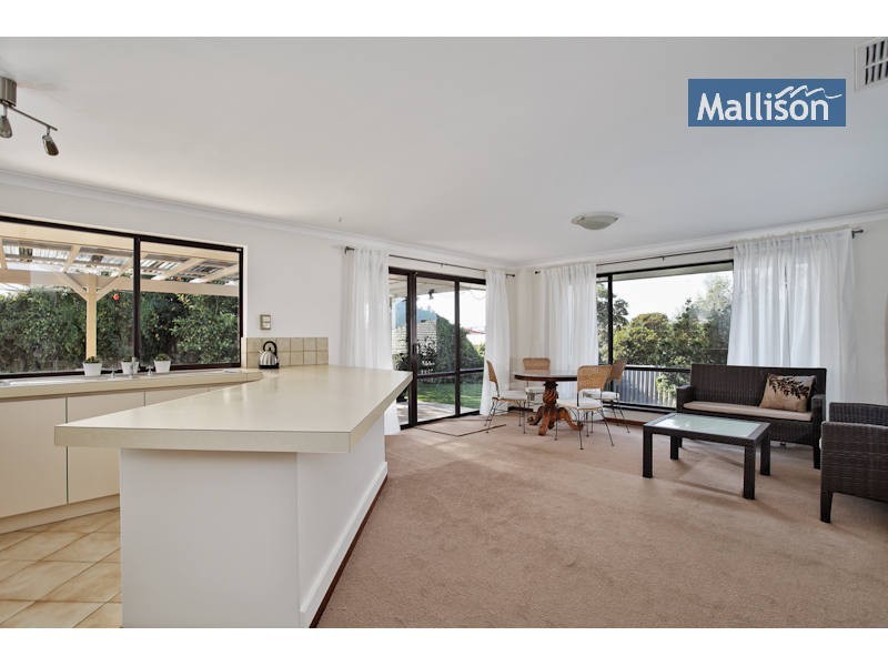 8 Filmer Place, Leeming WA 6149