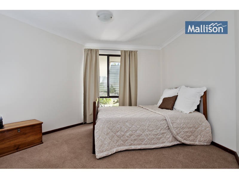 8 Filmer Place, Leeming WA 6149