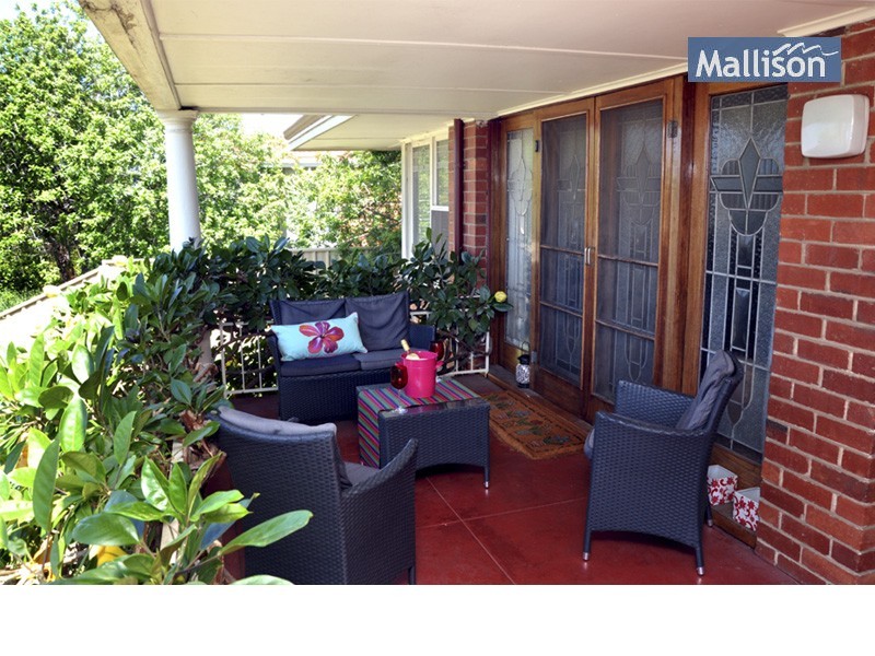 17 Wyndham Street, St James WA 6102