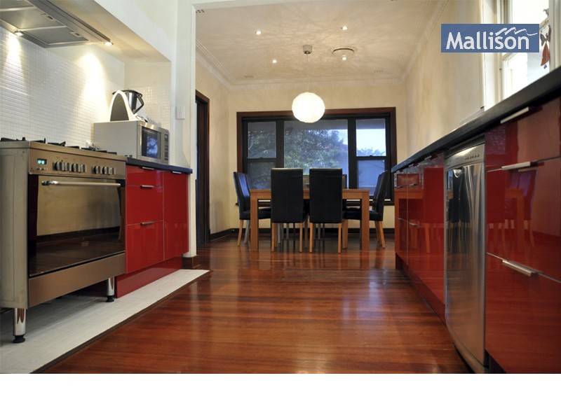 17 Wyndham Street, St James WA 6102