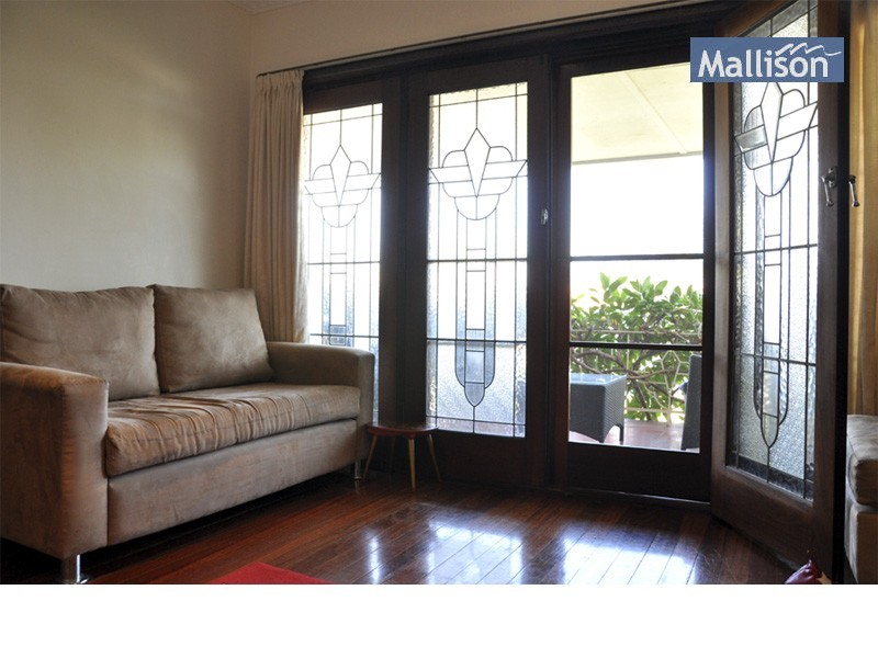 17 Wyndham Street, St James WA 6102