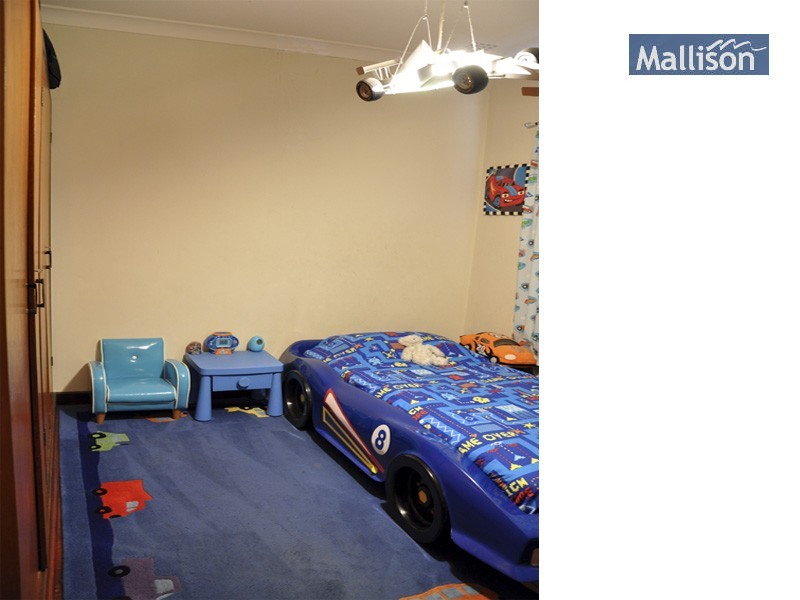 17 Wyndham Street, St James WA 6102