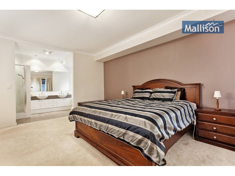 30 Swiftlet Way, Gwelup WA 6018