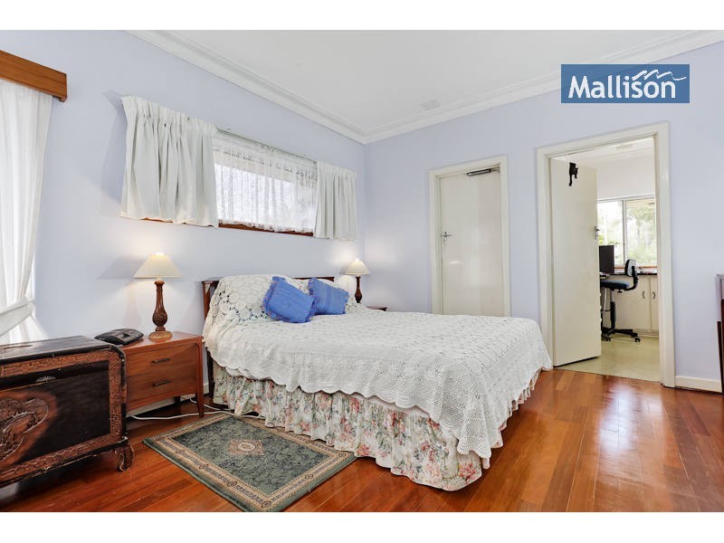 14 Guy Place, Melville WA 6156