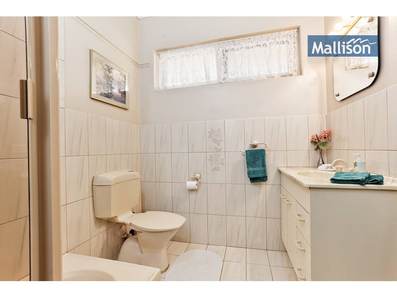 14 Guy Place, Melville WA 6156