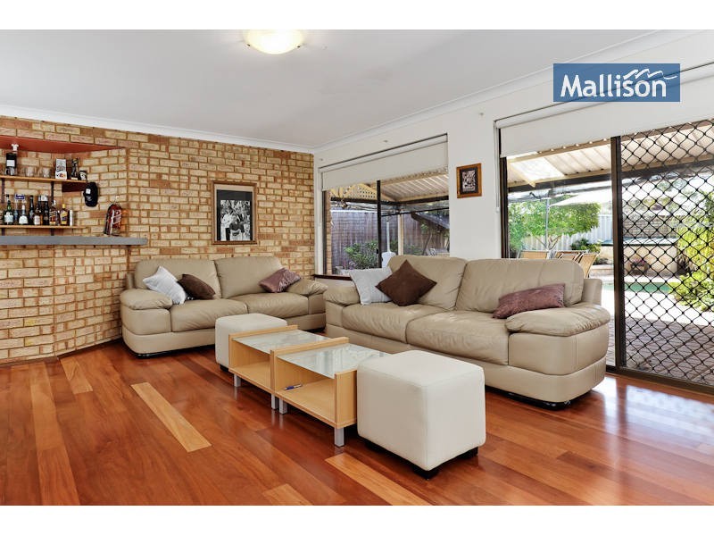 12 Adey Court, Leeming WA 6149