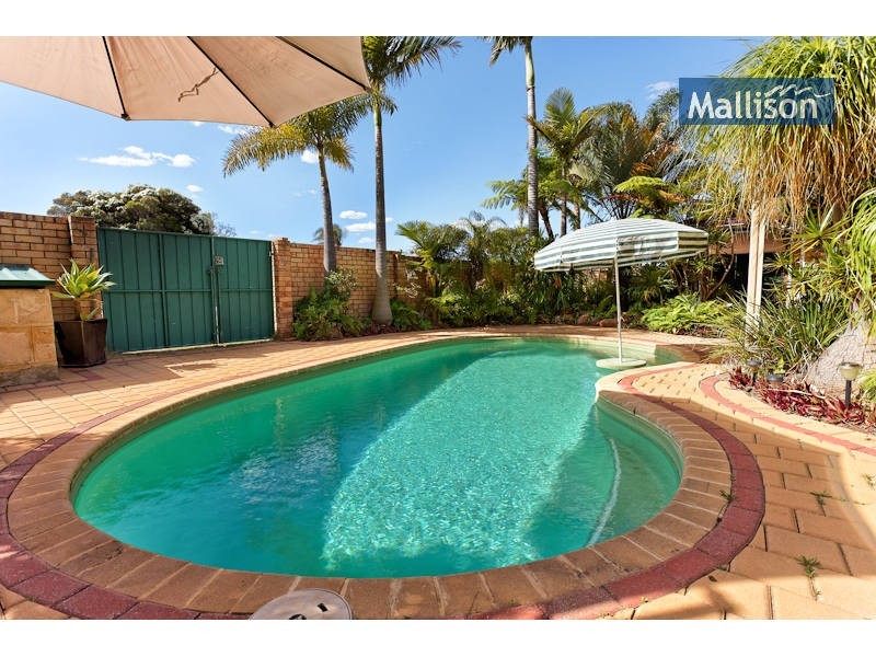 12 Adey Court, Leeming WA 6149