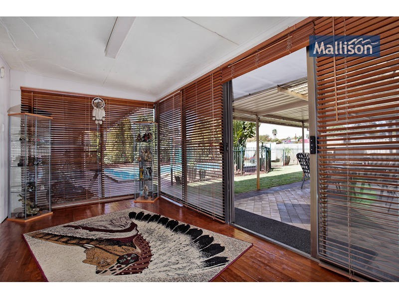 3 Griffith Way, Thornlie WA 6108