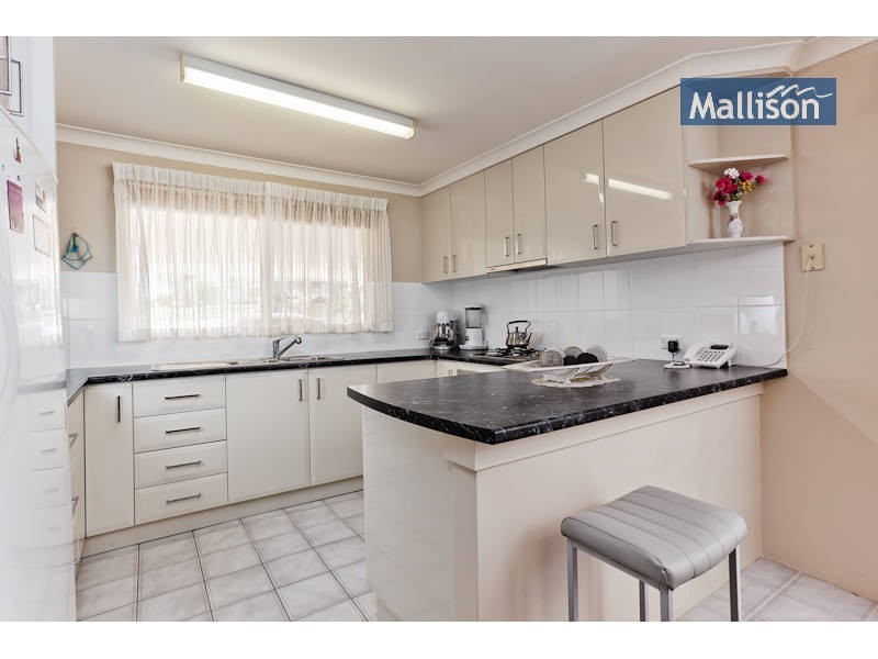 6 Kirk Road, Kardinya WA 6163