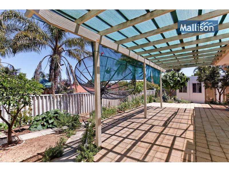 6 Kirk Road, Kardinya WA 6163